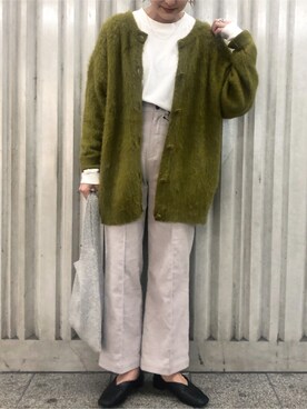 「JEANASIS（ジーナシス）のシャツテイルBIGロンT/826709（Tシャツ/カットソー）」を使った、AIKAさん（レディース・158cm）の秋コーディネート