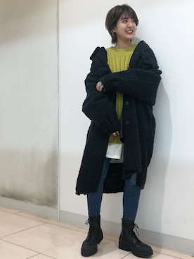 「JEANASIS（ジーナシス）のシャツテイルBIGロンT/826709（Tシャツ/カットソー）」を使った、AIKAさん（レディース・158cm）の冬コーディネート