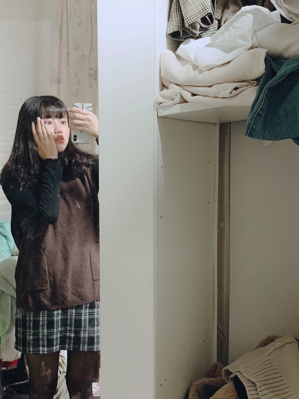 「オトナカジュアル、カジュアルコーデ、ootd」｜「mormorのアイテム（ベスト、ブラウン系）」を使った、Cocoh3さん（レディース・160cm）の冬コーディネートの1枚目の写真