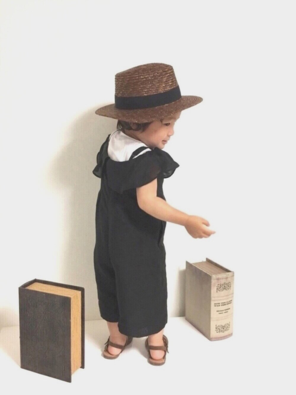 「BRANSHESフェス、キッズコーデ、おんなのこ、1歳、カンカン帽、タンクトップ、サロペット」｜「BRANSHESのカンカン帽（ハット、ブラウン系）」を使った、＊nagisa＊さん（キッズ・80cm）の春コーディネートの1枚目の写真