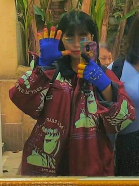 「アイテム（ダウンジャケット/コート、レッド系）」を使った、鯊鯊さん（レディース・168cm）の春コーディネート