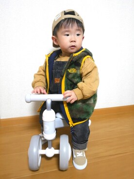 「ノースフェイス」｜「アイテム（オールインワン・サロペット）」を使った、KAI☺︎KAIさん（キッズ・80cm）の冬コーディネート