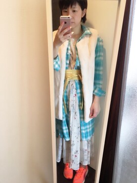 「柄×柄」｜「アイテム（シャツワンピース）」を使った、kahi さん（レディース・166cm）の春コーディネート