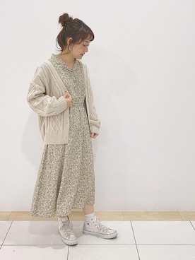 「アイテム（カーディガン/ボレロ、ホワイト系）」を使った、atsuko▼△さん（レディース・151cm）の冬コーディネート