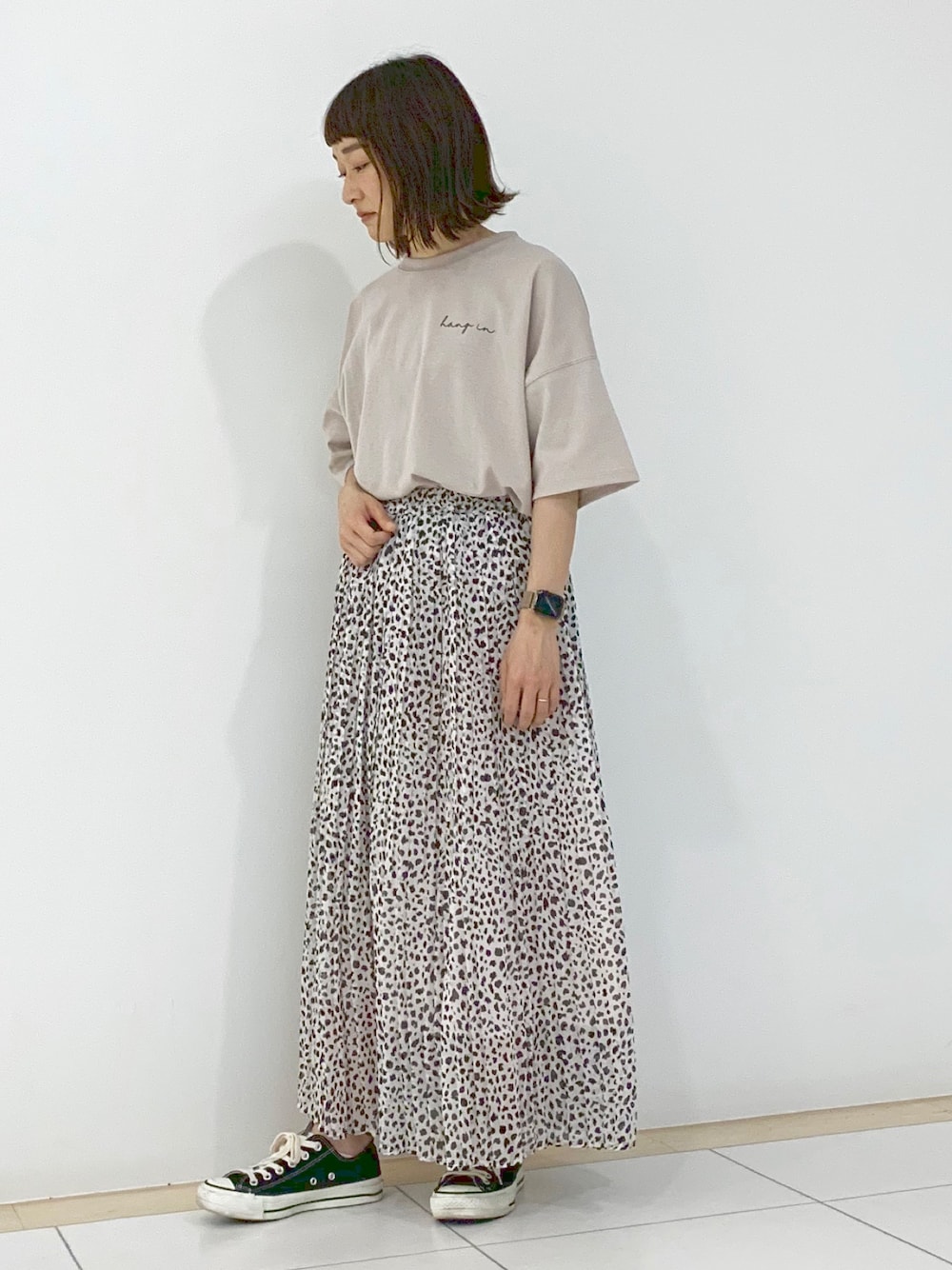 「低身長、夏、楽チンコーデ、大人コーデ、おしゃれさんと繋がりたい、プチプラ、夏コーデ、summer、ootd、ゆるコーデ」｜「Green　Parksのアニマル柄プリーツスカート（スカート、ホワイト系）」を使った、atsuko▼△さん（レディース・151cm）の夏コーディネートの1枚目の写真