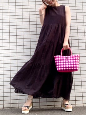 「黒×ピンク」｜「アイテム（ワンピース/ドレス）」を使った、emiさん（レディース・160cm）の夏コーディネート