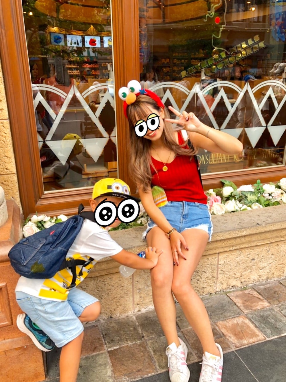 「USJ、ユニバコーデ、フェススタイル、エルモ」｜「GRLのアイテム（タンクトップ、レッド系）」を使った、sayarktさん（レディース・161cm）の冬コーディネートの1枚目の写真