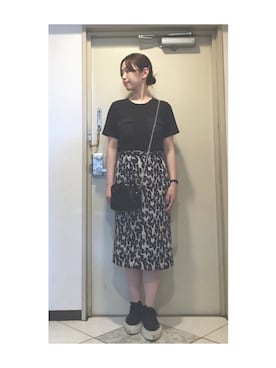 「MARC JACOBS（マークジェイコブス）のアイテム（アナログ腕時計）」を使った、Yum.iさん（レディース・160cm）の夏コーディネート