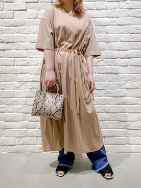 「BITTOKO（ビットコ）のアイテム（パンツ）」を使った、Sara ogataさん（レディース・145cm）の春コーディネート