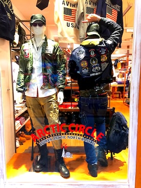 「TYPE BLUE（タイプブルー）のアイテム（パンツ）」を使った、WATARUさん（メンズ・178cm）の冬コーディネート