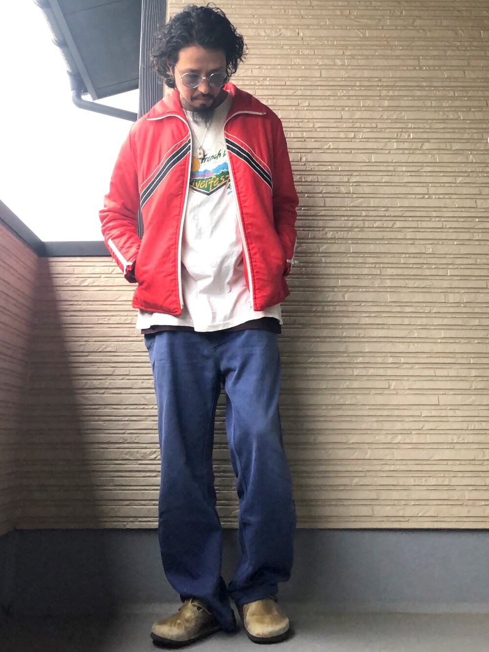 「古着、ヴィンテージ、スキージャケット、ユーロワーク、80s」｜「VINTAGEのUsed・80s スキージャケット（ナイロンジャケット、レッド系）」を使った、higerinseさん（メンズ・170cm）の冬コーディネートの1枚目の写真
