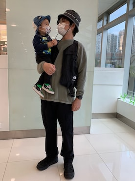 「HOKA（ホカ）のHOKA ONE ONE/ホカ オネ オネ　TOR ULTRA LOW WP/トールウルトラローウォータープルーフ（スニーカー）」を使った、Alan  Hoさん（メンズ・179cm）の春コーディネート