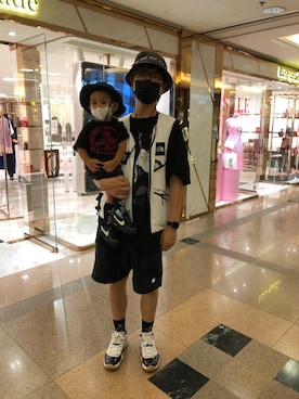 「UNDEFEATED （アンディフィーテッド）のアイテム（カーゴパンツ）」を使った、Alan  Hoさん（メンズ・179cm）の夏コーディネート