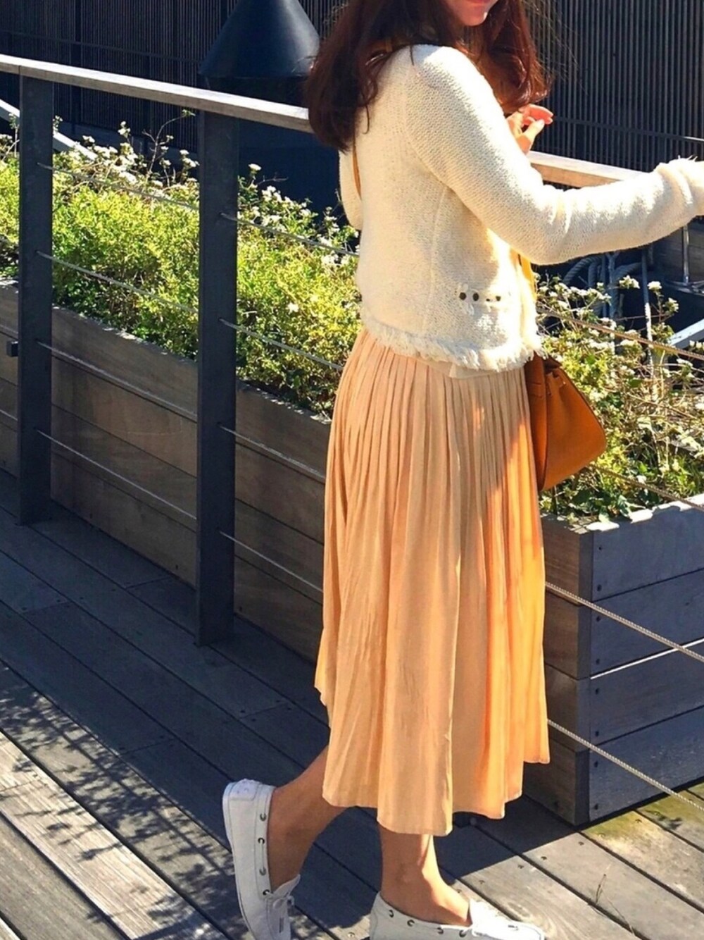 「ベルイエロー、美女と野獣キャンペーン、イエロー、春」｜「Tiaraのアイテム（パンツ、オレンジ系）」を使った、ききさん（レディース・159cm）の春コーディネートの1枚目の写真