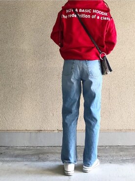 「バックロゴ」｜「アイテム（パーカー）」を使った、ikmさん（レディース・157cm）の冬コーディネート