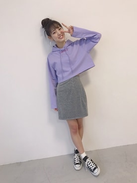 「OPENING CEREMONY（オープニングセレモニー）のアイテム（パーカー）」を使った、飯窪春菜さん（レディース・160cm）の冬コーディネート