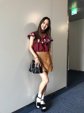 「LILY BROWN（リリーブラウン）のアイテム（Tシャツ/カットソー）」を使った、飯窪春菜さん（レディース・162cm）の秋コーディネート