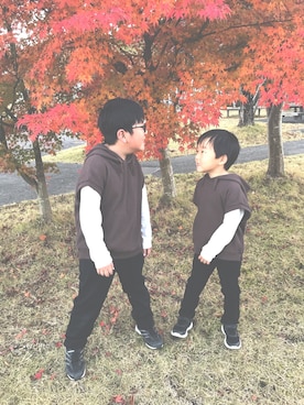「きょうだい」｜「アイテム（シューズ）」を使った、cyooさん（キッズ・123cm）の秋コーディネート