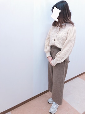 「Crisp（クリスプ）のアイテム（サロペット/オーバーオール）」を使った、汐さん（レディース・160cm）の冬コーディネート