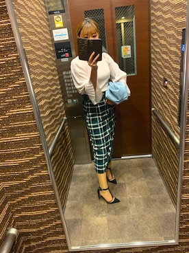 「アイテム（クラッチバッグ）」を使った、Risa Sikamaruさん（レディース・160cm）の夏コーディネート