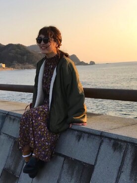「one way（ワンウェイ）のアイテム（MA-1）」を使った、はるかさん（レディース・150cm）の春コーディネート