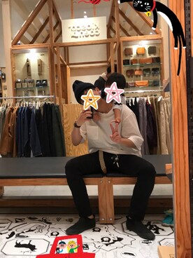 「べっ甲」｜「アイテム（スリッポン）」を使った、しぇりー店長さん（メンズ・179cm）の秋コーディネート