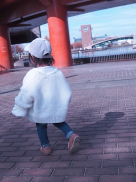 「ゆるニット」｜「アイテム（スリッポン）」を使った、cocoさん（キッズ・80cm）の秋コーディネート