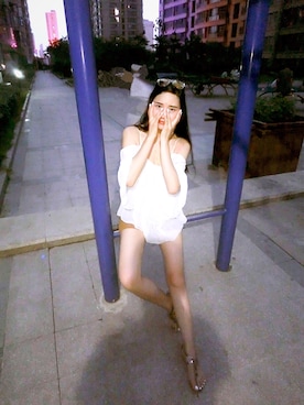 「ZARA（ザラ）のアイテム（スウェット、ホワイト系）」を使った、xegearayrabyuskgrさん（レディース）の夏コーディネート