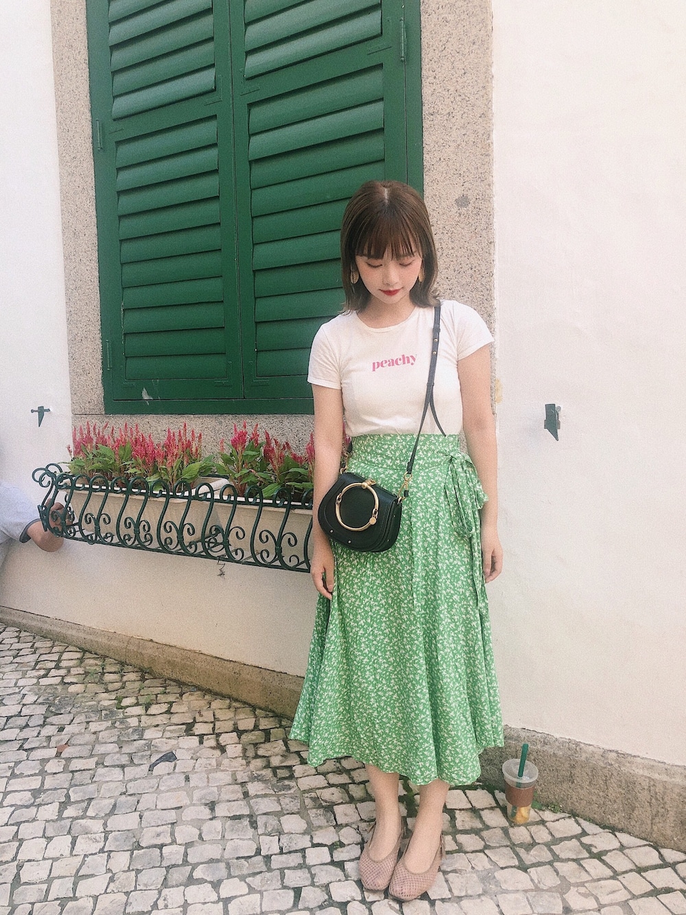 「DEICYのＰｅａｃｈｙ　Ｔシャツ（Tシャツ/カットソー、ホワイト系）」を使った、jayeepangさん（レディース・158cm）の秋コーディネートの1枚目の写真