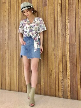 「アイテム（キャスケット、グリーン系）」を使った、DURAS STAFFさん（レディース・154cm）の春コーディネート