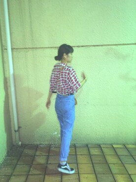 「古着のアイテム（シャツ/ブラウス、レッド系）」を使った、ほのかさん（レディース・155cm）の夏コーディネート