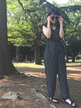 「PAGEBOY（ページボーイ）のアイテム（サロペット/オーバーオール、ブラック系）」を使った、ほのかさん（レディース・155cm）の夏コーディネート