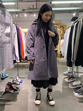「WHITELAND（ホワイトランド）のWHITELAND/ホワイトランド/Stitch coat/ステッチコート（ステンカラーコート）」を使った、ヤマダサオリさん（レディース・160cm）の冬コーディネート