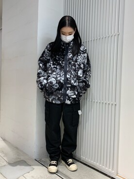 「thisisneverthat（ディスイズネバーザット）のアイテム（ジャケット/アウター）」を使った、ヤマダサオリさん（レディース・160cm）の秋コーディネート