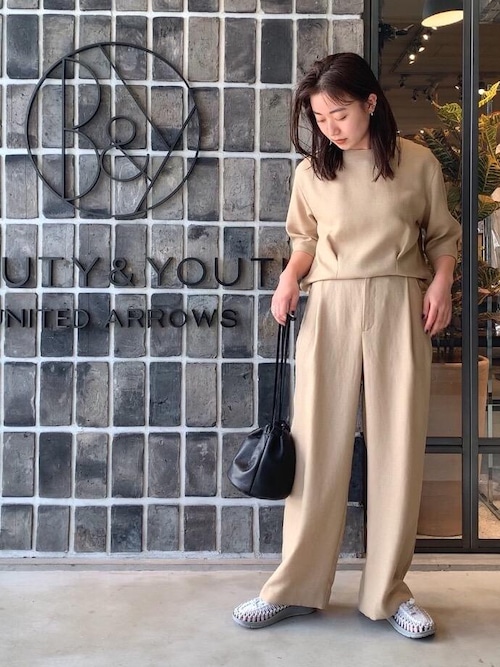 ビューティ ユース ユナイテッドアローズ 町田店關 紗也加さんのショルダーバッグを使ったコーディネート Zozotown ビューティ ユース ユナイテッドアローズ 町田店關 紗也加さんのショルダーバッグを使ったコーディネート Zozotown