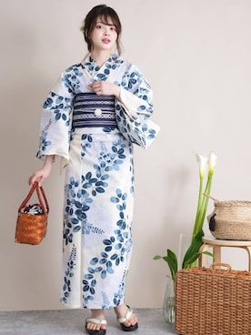 「ネイビー×ホワイト」｜「アイテム（浴衣）」を使った、utataneスタッフさん（レディース・160cm）の春コーディネート