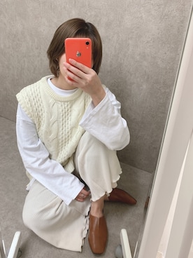 「ニットベスト」｜「アイテム（スリッポン）」を使った、manaさん（レディース・153cm）の冬コーディネート
