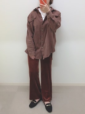 「アイテム（デニムパンツ、レッド系）」を使った、manaさん（レディース・153cm）の秋コーディネート