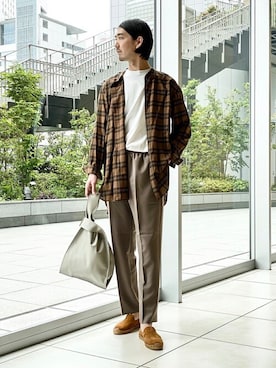 「EDIFICEスタッフ」｜「アイテム（スリッポン）」を使った、EDIFICE OFFICIALさん（メンズ・178cm）の春コーディネート