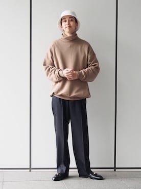 「EDIFICE（エディフィス）のアイテム（スウェット）」を使った、EDIFICE OFFICIALさん（メンズ・175cm）の秋コーディネート
