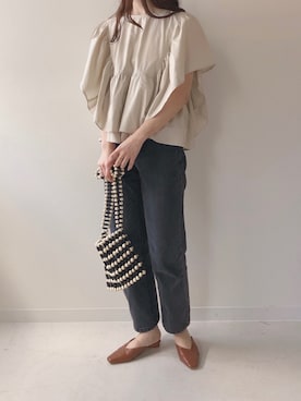 「Bab（バブ）の【WEB限定】ウッドビーズミニショルダーバッグ/ナチュラルスクエアBAG（ショルダーバッグ）」を使った、kanaさん（レディース・160cm）の春コーディネート