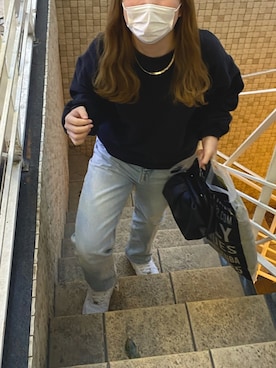 「ZARA（ザラ）のアイテム（デニムパンツ、ブルー系）」を使った、aさん（レディース・160cm）の春コーディネート