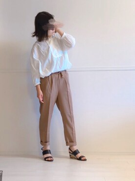 「andme（アンドミー）の【13色展開】きれいめツイル美脚ドローストリングテーパードパンツ（スラックス）」を使った、kurutonさん（レディース・153cm）の夏コーディネート