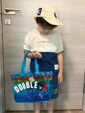 「MIKI HOUSE（ミキハウス）のアイテム（デニムパンツ）」を使った、ジュンさん（キッズ・110cm）の秋コーディネート