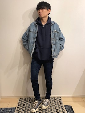 「Guess（ゲス）のアイテム（デニムジャケット）」を使った、TOMOKIさん（メンズ・170cm）の春コーディネート