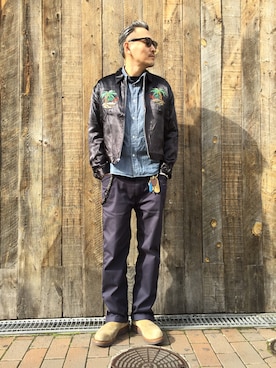「シャンブレーシャツ」｜「アイテム（財布/小物）」を使った、matsuuraさん（メンズ・189cm）の冬コーディネート