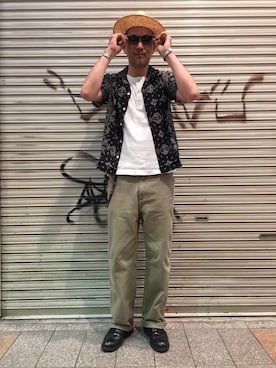 「LARRY SMITH（ラリースミス）のアイテム」を使った、matsuuraさん（メンズ・189cm）の夏コーディネート