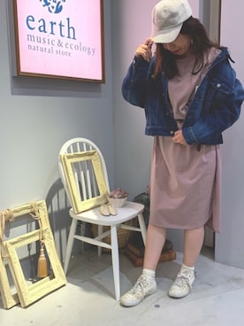 「earth music&ecology（アースミュージックアンドエコロジー）のアイテム（デニムジャケット）」を使った、yuuuboooさん（レディース・158cm）の冬コーディネート
