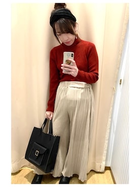 「earth music&ecology（アースミュージックアンドエコロジー）のベロアプリーツパンツ ＊（その他パンツ）」を使った、yuuuboooさん（レディース・158cm）の秋コーディネート