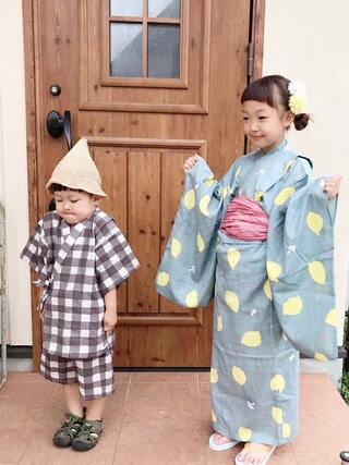 shiri使用「Kraso（京都Ｓｕｂｉｋｉａｗａ食器店さんとつくった　レトロな浴衣）」的時尚穿搭